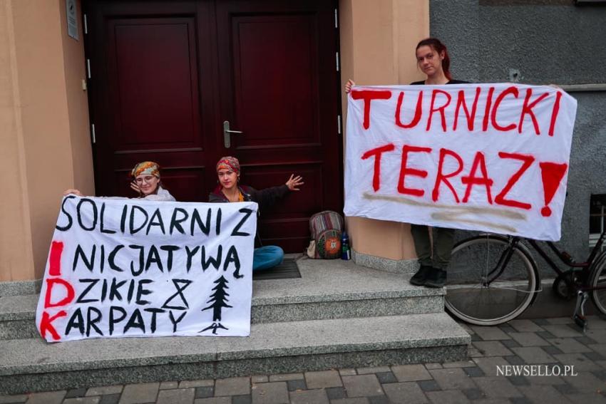 Protest ekologów pod siedzibą regionalnej Dyrekcji Lasów Państwowych we Wrocławiu