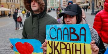 Solidarni z Ukrainą: NIE dla wojny - manifestacja poparcia we Wrocławiu