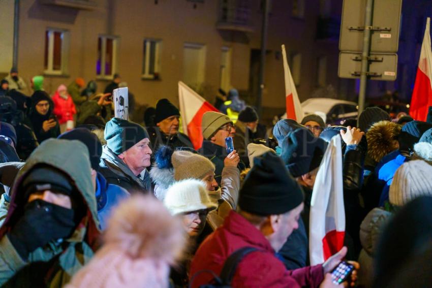 Protest po zatrzymaniu polityków PIS