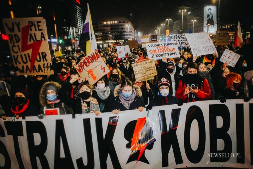 Strajk Kobiet 2021: NIE dla pseudo wyroku - manifestacja we Wrocławiu