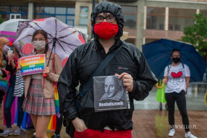 Protest przeciwko "Karcie Nienawiści" w Łodzi