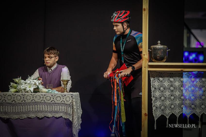 Teatr na leżakach: Poper