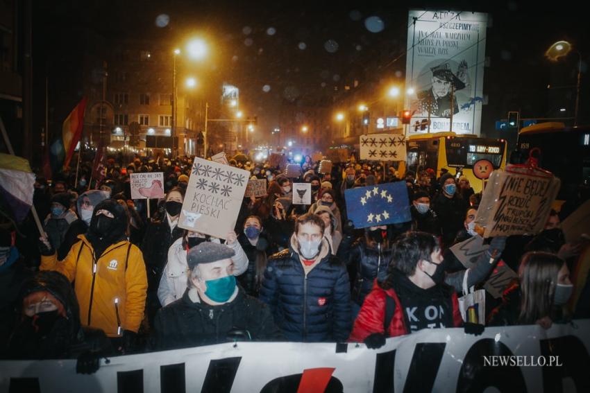 Strajk Kobiet 2021: NIE dla pseudo wyroku - manifestacja we Wrocławiu