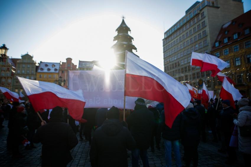 "Protest Wolnych Polaków" na rynku we Wrocławiu.