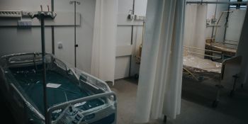 Budowa tymczasowego szpitala covidowego we Wrocławiu