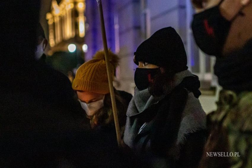 Strajk Kobiet:  Strajk Kobiet: Weekendowy spacer po Warszawie