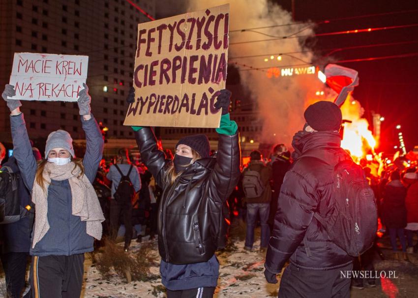 Strajk Kobiet 2021: Czas próby - manifestacja w Warszawie