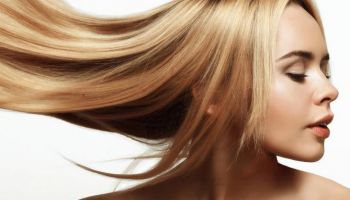 Zmiany kobiecych fryzur w czasie życiowych przełomów