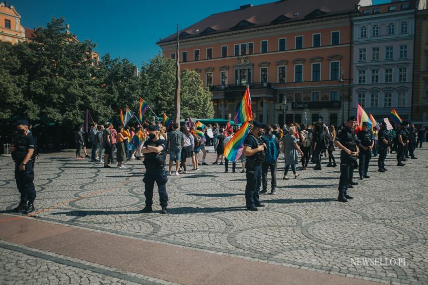 Stop przemocy wobec osób LGBTQIA+ - manifestacja we Wrocławiu