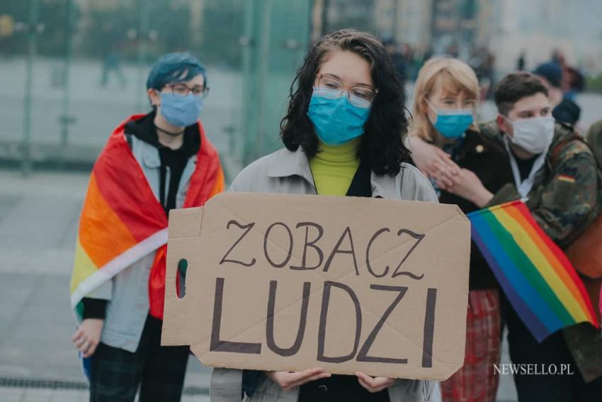 Protest przeciwko "Karcie Nienawiści" we Wrocławiu