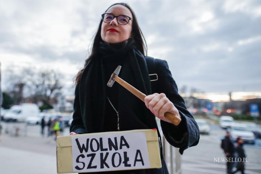 3 Tezy: Wolna Szkoła, Wolni Ludzie, Wolna Polska - protest we Wrocławiu