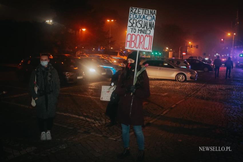 Strajk Kobiet: Za wyborem - przeciw państwu