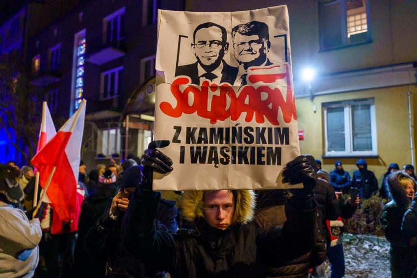 Protest po zatrzymaniu polityków PIS