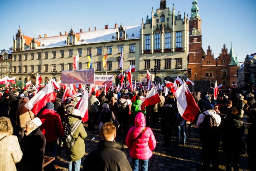 "Protest Wolnych Polaków" na rynku we Wrocławiu.