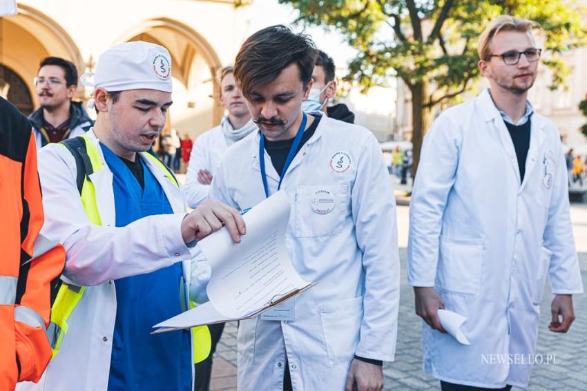 Młodzi solidarnie z medykami - protest w Krakowie