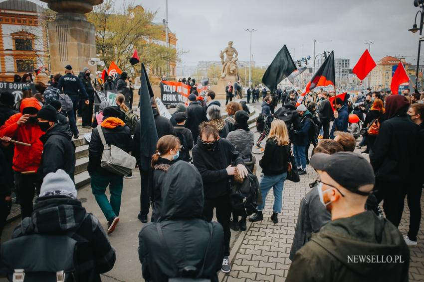 Walcz z wirusem kapitalizmu - demonstracja we Wrocławiu