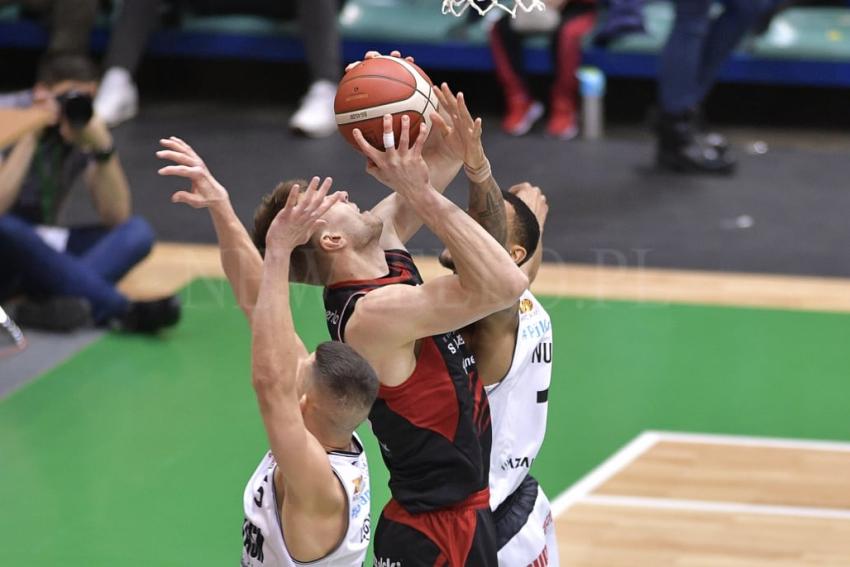 WKS Śląsk Wrocław - Icon Sea Czarni Słupsk 67 : 65