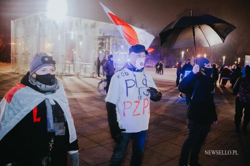 Strajk Kobiet: Stan wojny z kobietami - manifestacja we Wrocławiu