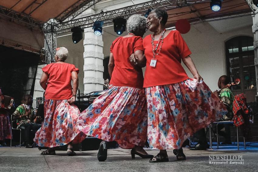 Brave Festival: Meninas De Sinhá + Ghetto Classics