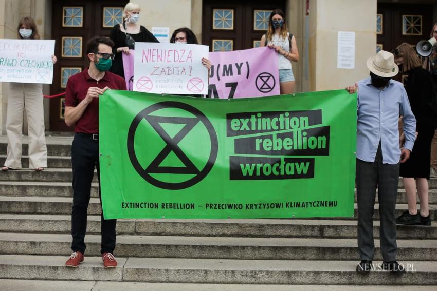 Protest Extinction Rebellion we Wrocławiu