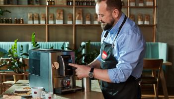 Ekspresy do kawy Nivona – kawa jak od baristy w naszym domu! [fot. materiały prasowe PR Hub/Nivona]