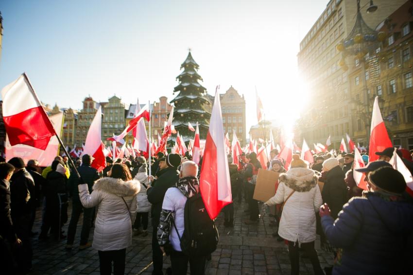 "Protest Wolnych Polaków" na rynku we Wrocławiu.