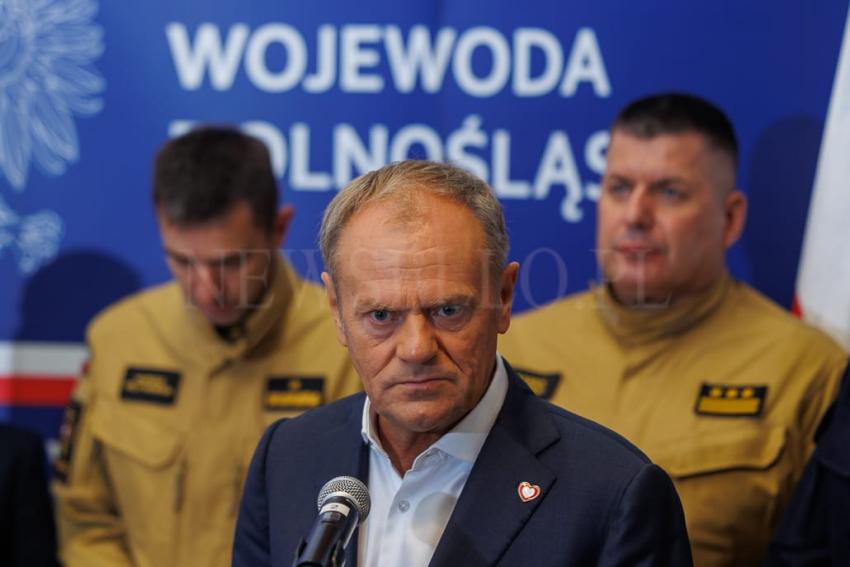 Premier Donald Tusk w sztabie kryzysowym we Wrocławiu