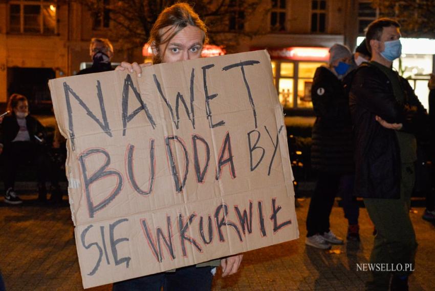 Strajk Kobiet: Łapy precz od Nauczycieli - manifestacja w Poznaniu