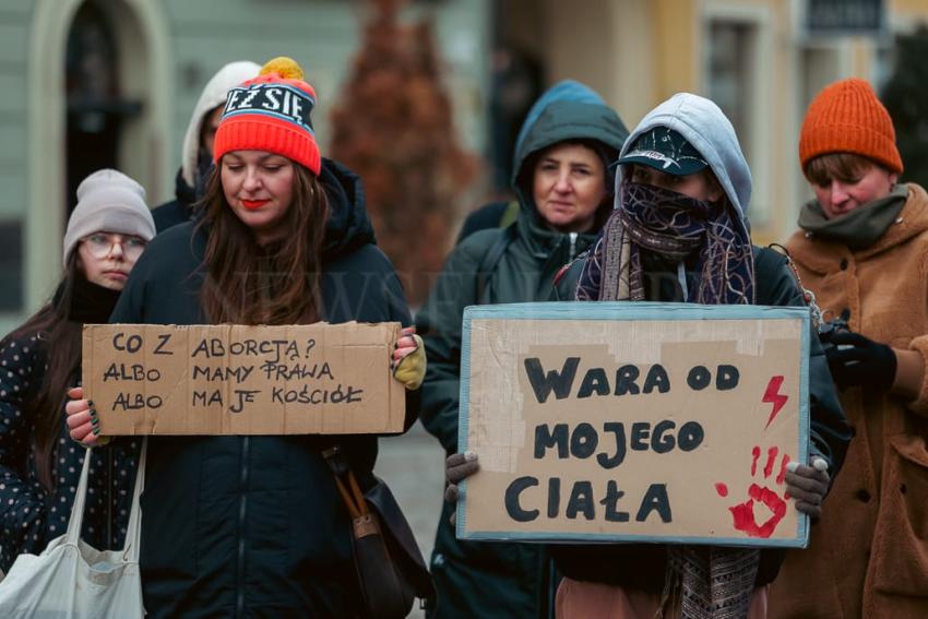 Ostatni dzwonek - dostępna aborcja teraz