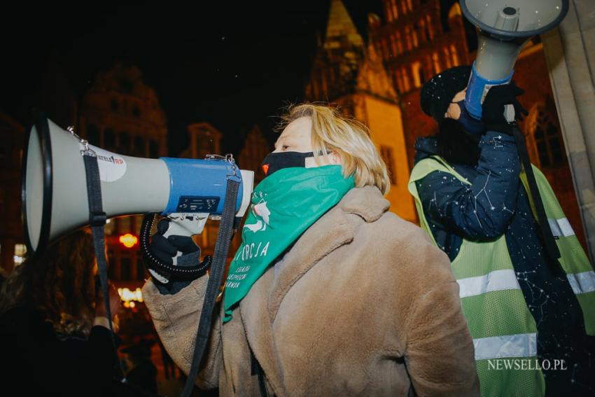 Strajk Kobiet 2021: NIE dla pseudo wyroku - manifestacja we Wrocławiu