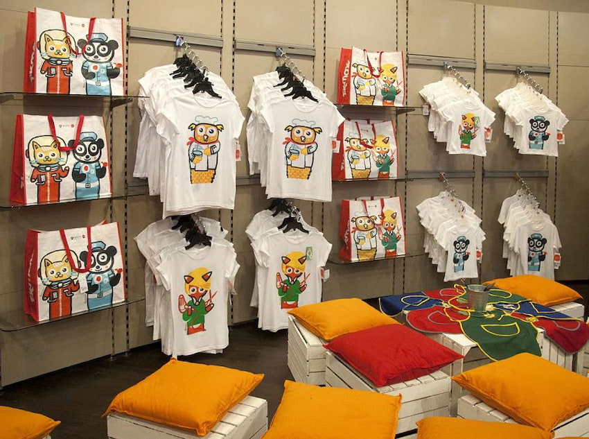Charytatywne koszulki i torby już do kupienia w TK Maxx