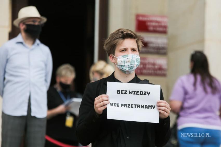 Protest Extinction Rebellion we Wrocławiu