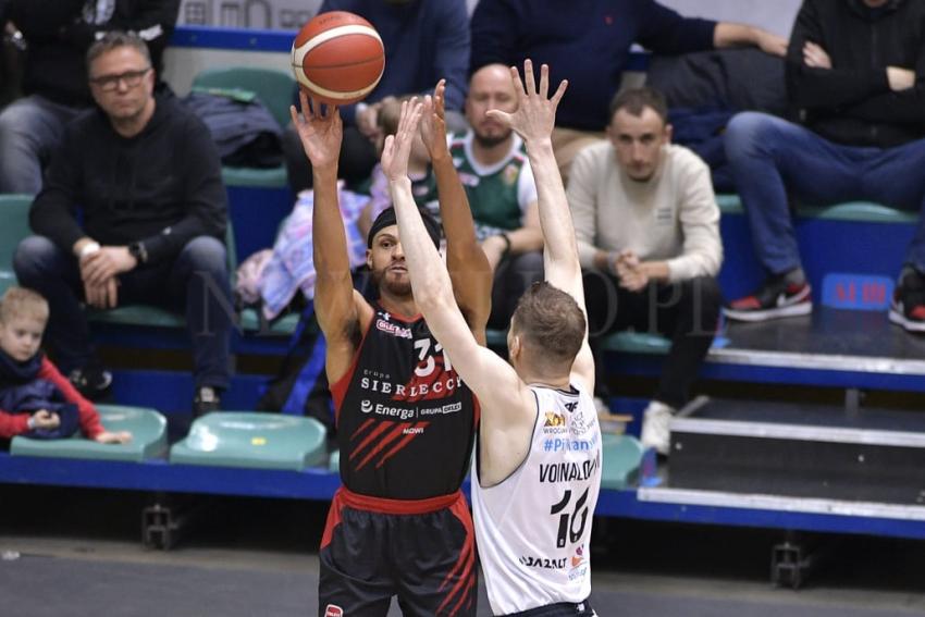 WKS Śląsk Wrocław - Icon Sea Czarni Słupsk 67 : 65