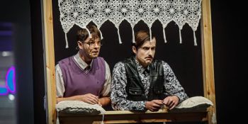 Teatr na leżakach: Poper