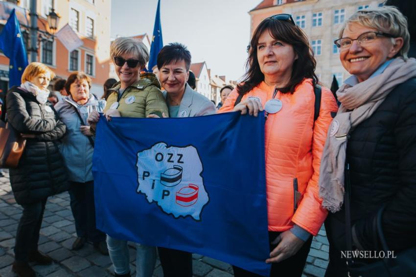 Młodzi solidarnie z medykami - protest we Wroclawiu