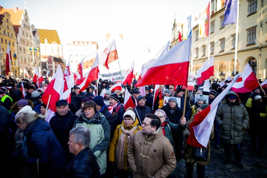 "Protest Wolnych Polaków" na rynku we Wrocławiu.