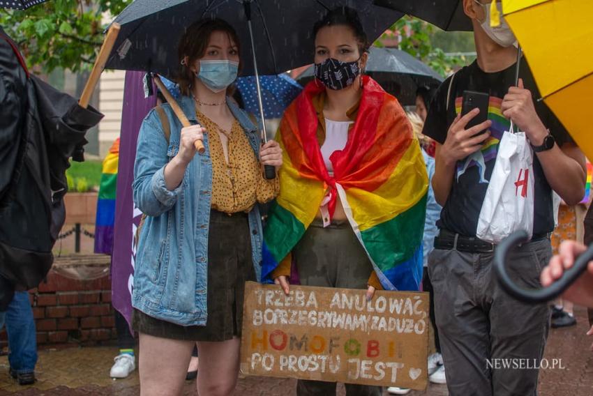 Protest przeciwko "Karcie Nienawiści" w Łodzi