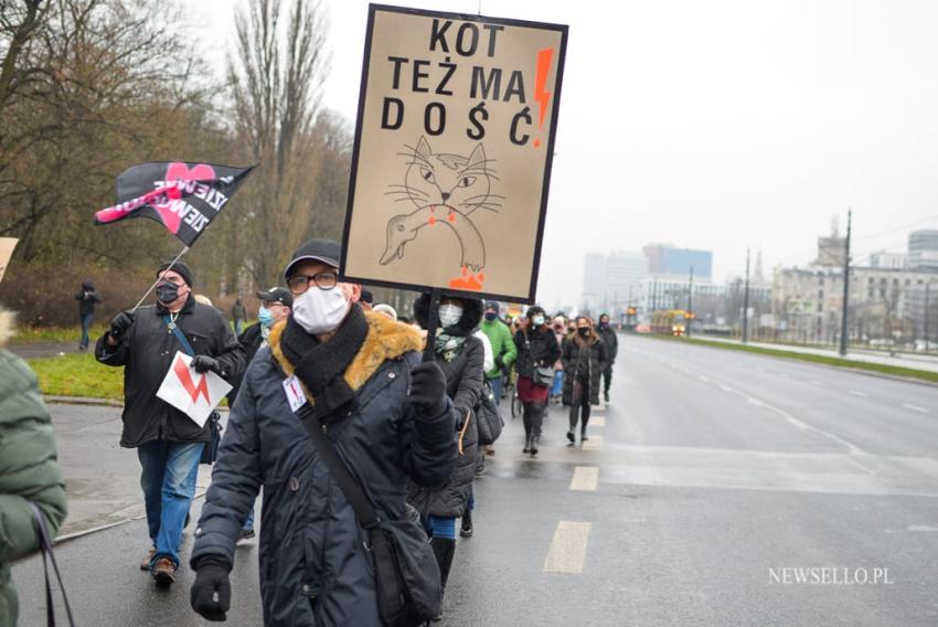 Strajk Kobiet: Solidarne przeciw przemocy władzy - manifestacje w Łodzi