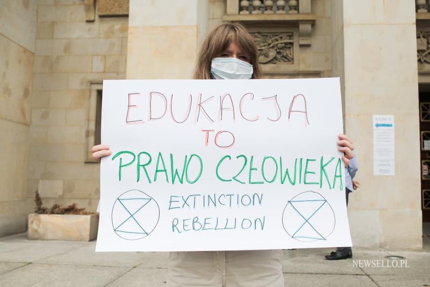 Protest Extinction Rebellion we Wrocławiu