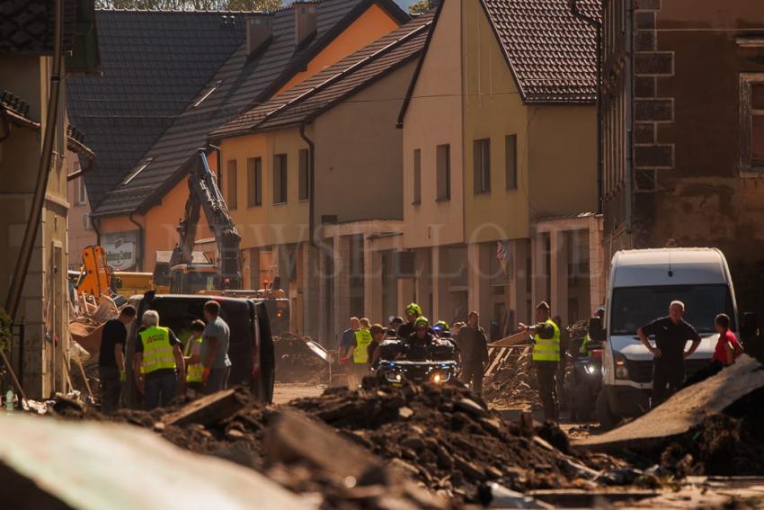 Stronie Śląskie w ruinach: skutki niszczycielskiej powodzi