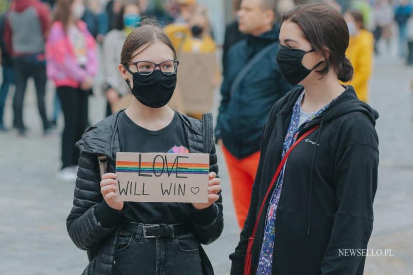 Protest przeciwko "Karcie Nienawiści" we Wrocławiu