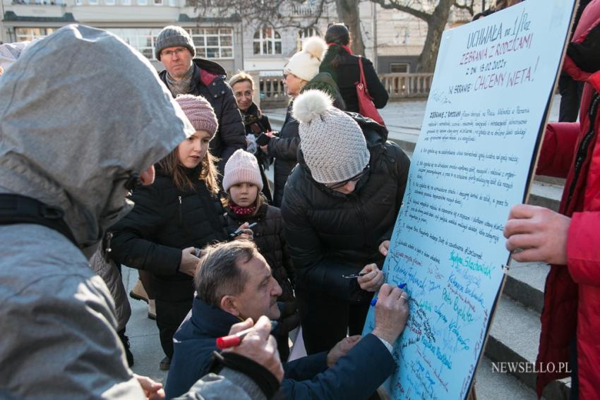 Protest przeciw "lex Czarnek" w Poznaniu.