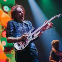 Joe Satriani i Steve Vai łączą siły w singlu "The Sea of Emotion, Pt. 1" [WIDEO]