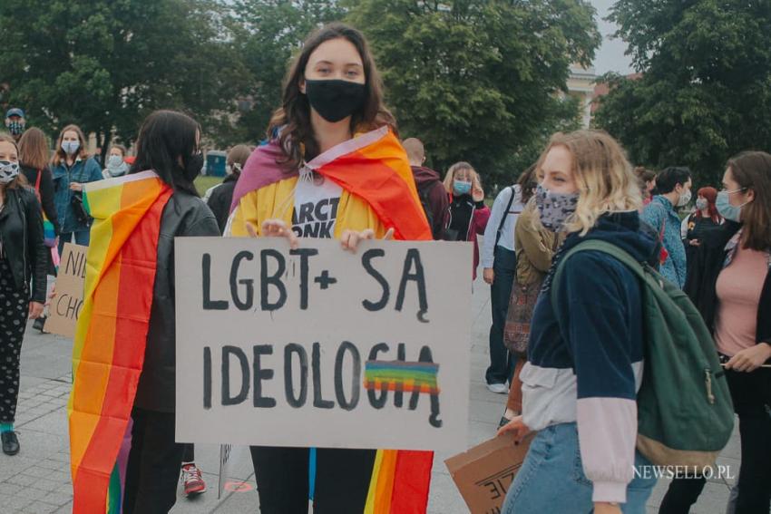 Protest przeciwko "Karcie Nienawiści" we Wrocławiu