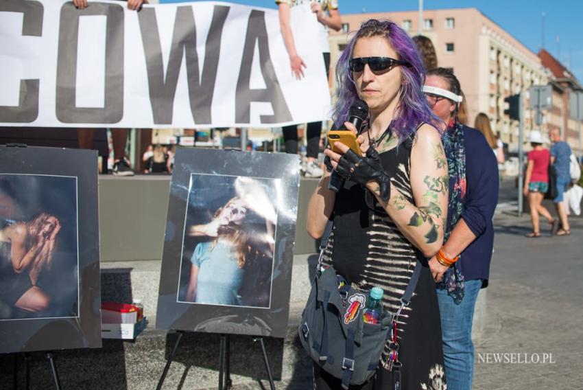 "Nie będziemy ofiarami" - demonstracja przeciw konwencji antyprzemocowej.