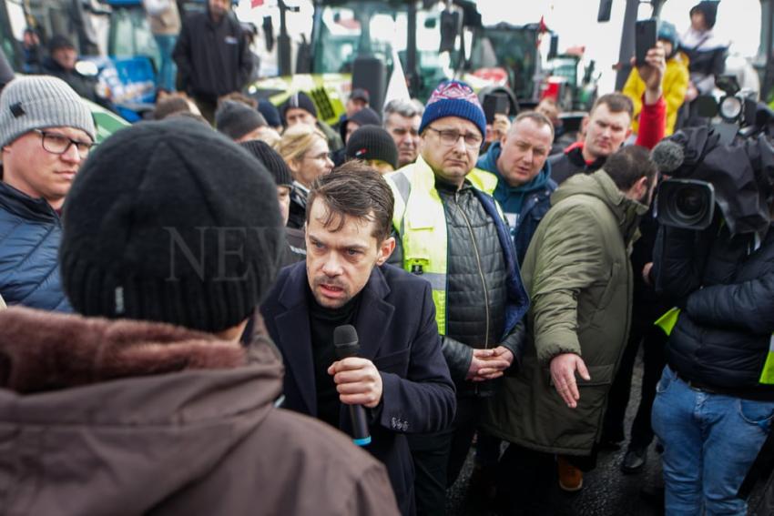 Minister Rolnictwa Michał Kołodziejczak na proteście rolników w Nysie.