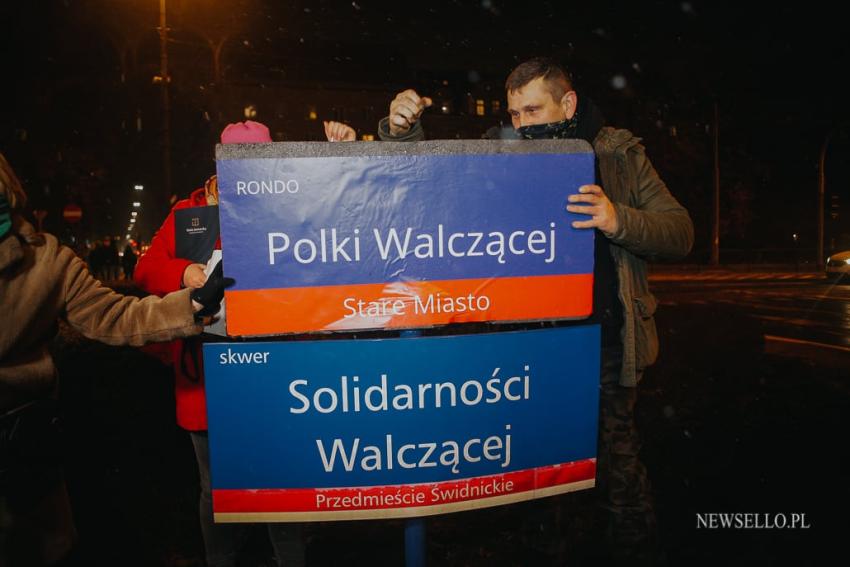 Strajk Kobiet 2021: NIE dla pseudo wyroku - manifestacja we Wrocławiu