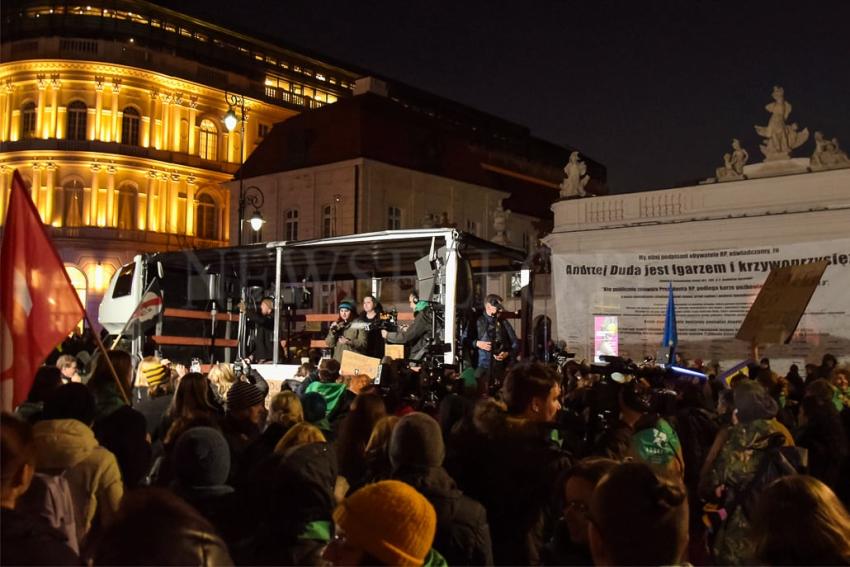 Strajk Kobiet protestował w Warszawie