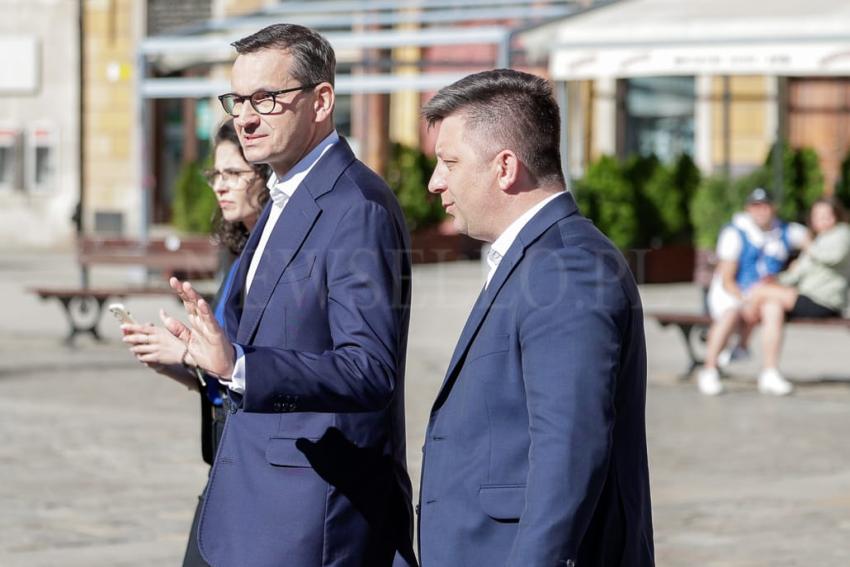 Kampania wyborcza do Parlamentu Europejskiego 2024 - Premier Mateusz Morawiecki I Michał Dworczyk