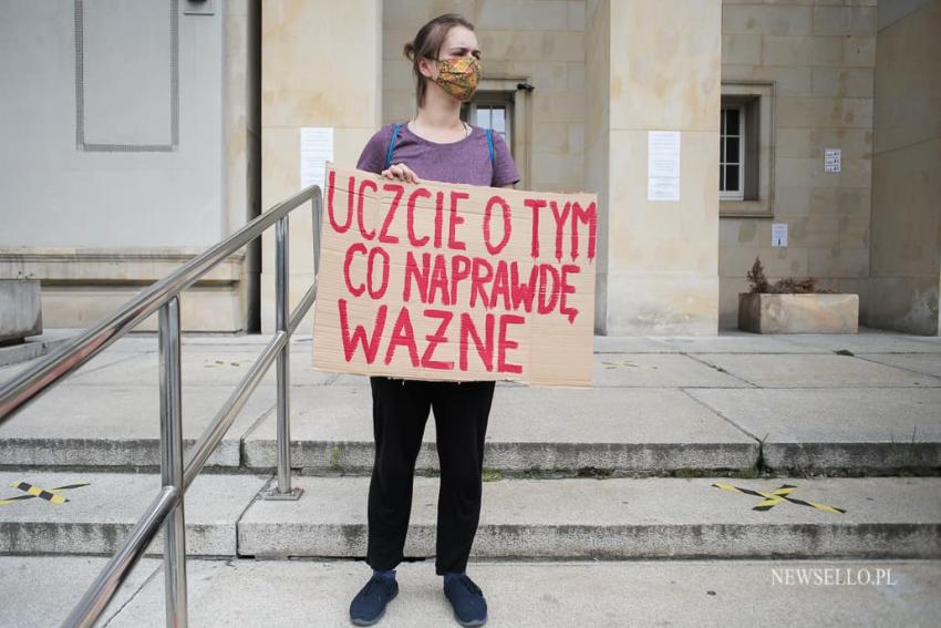 Protest Extinction Rebellion we Wrocławiu